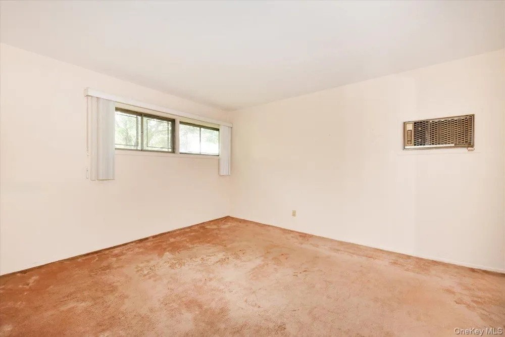 204 Franklin Street Massapequa Park, NY 11762
