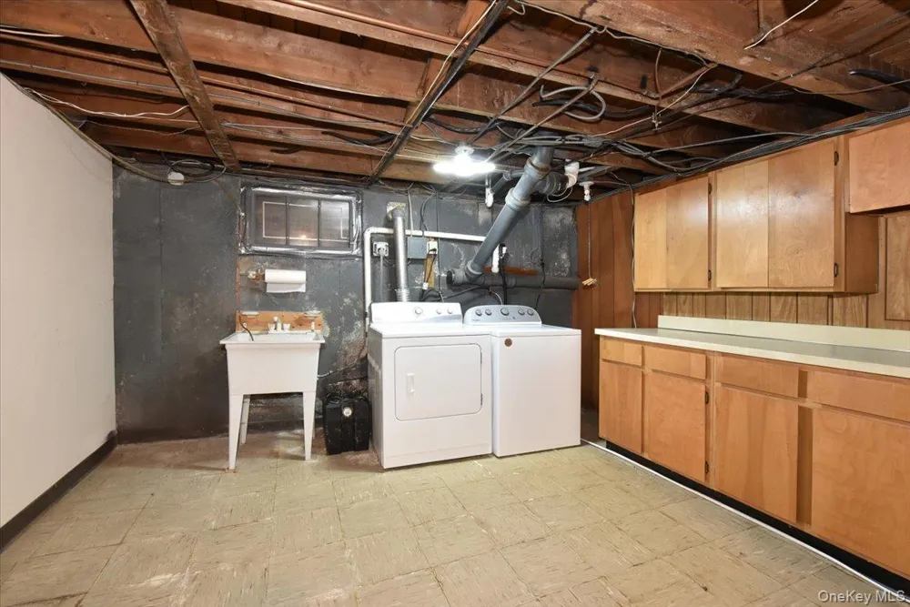 204 Franklin Street Massapequa Park, NY 11762