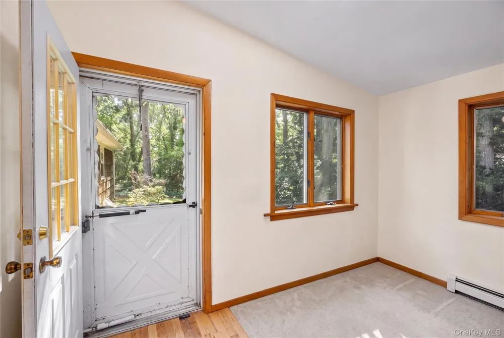 2625 Great Peconic Bay Boulevard Laurel, NY 11948