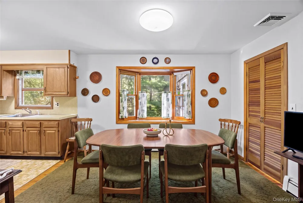 2625 Great Peconic Bay Boulevard Laurel, NY 11948