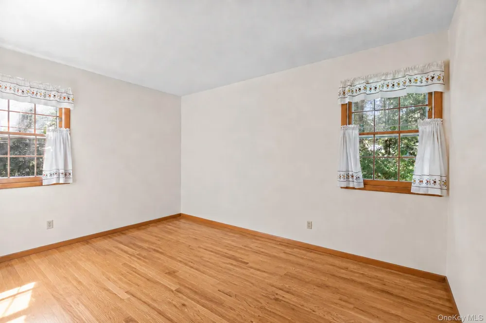 2625 Great Peconic Bay Boulevard Laurel, NY 11948