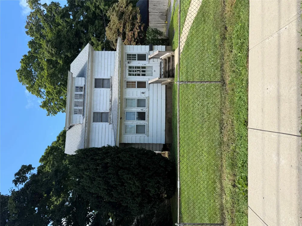 39 Broadway Greenlawn, NY 11740