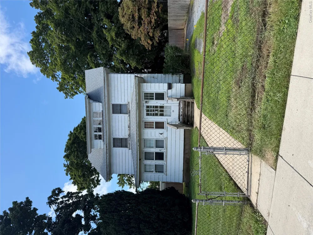 39 Broadway Greenlawn, NY 11740