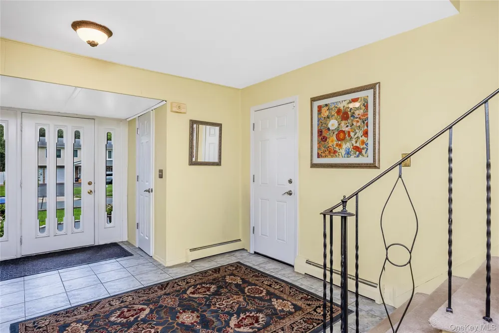 15 Melrose Lane Commack, NY 11725