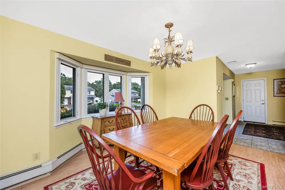 15 Melrose Lane Commack, NY 11725