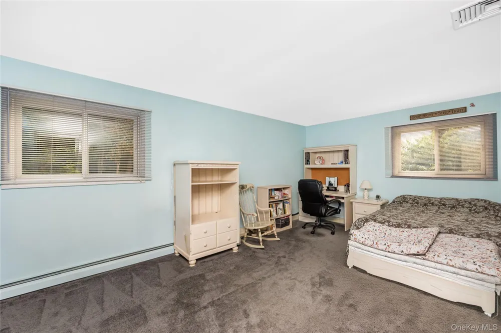 15 Melrose Lane Commack, NY 11725