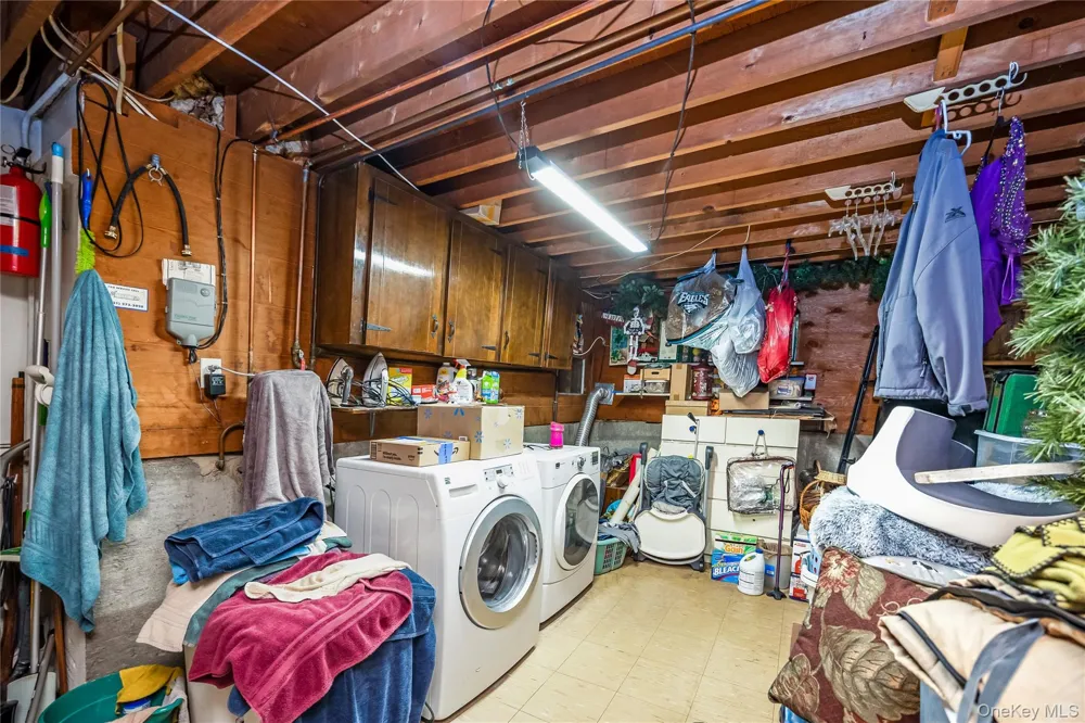 15 Melrose Lane Commack, NY 11725
