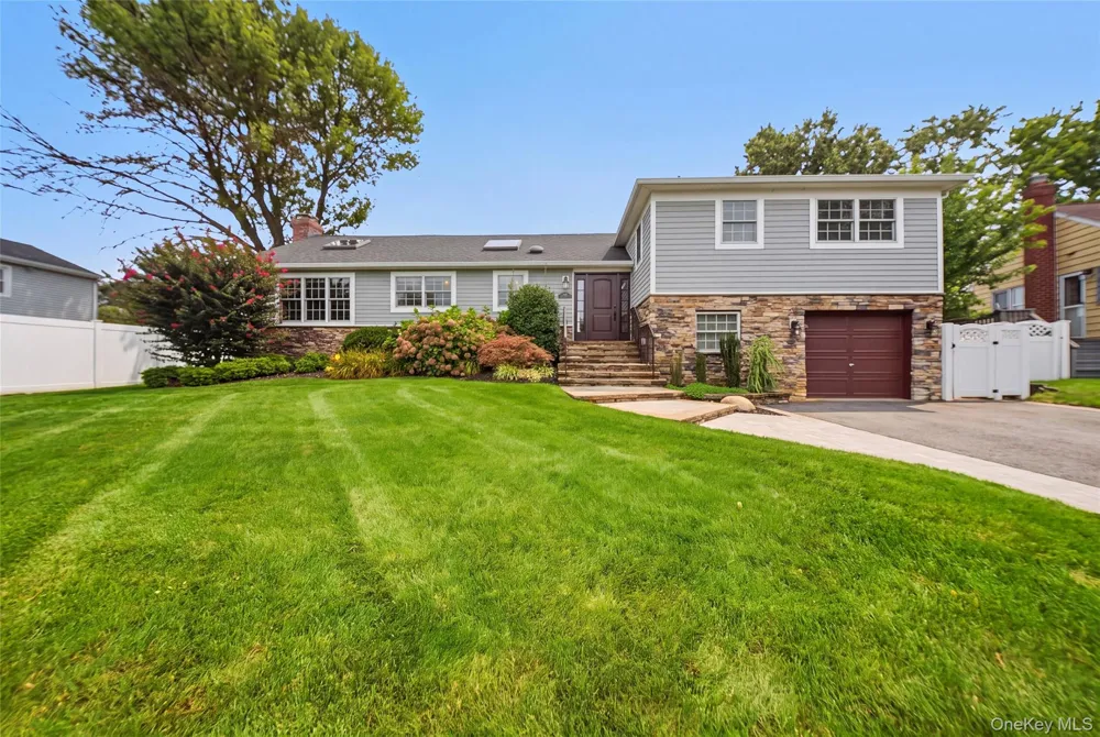 5 Renee Place Massapequa Park, NY 11762