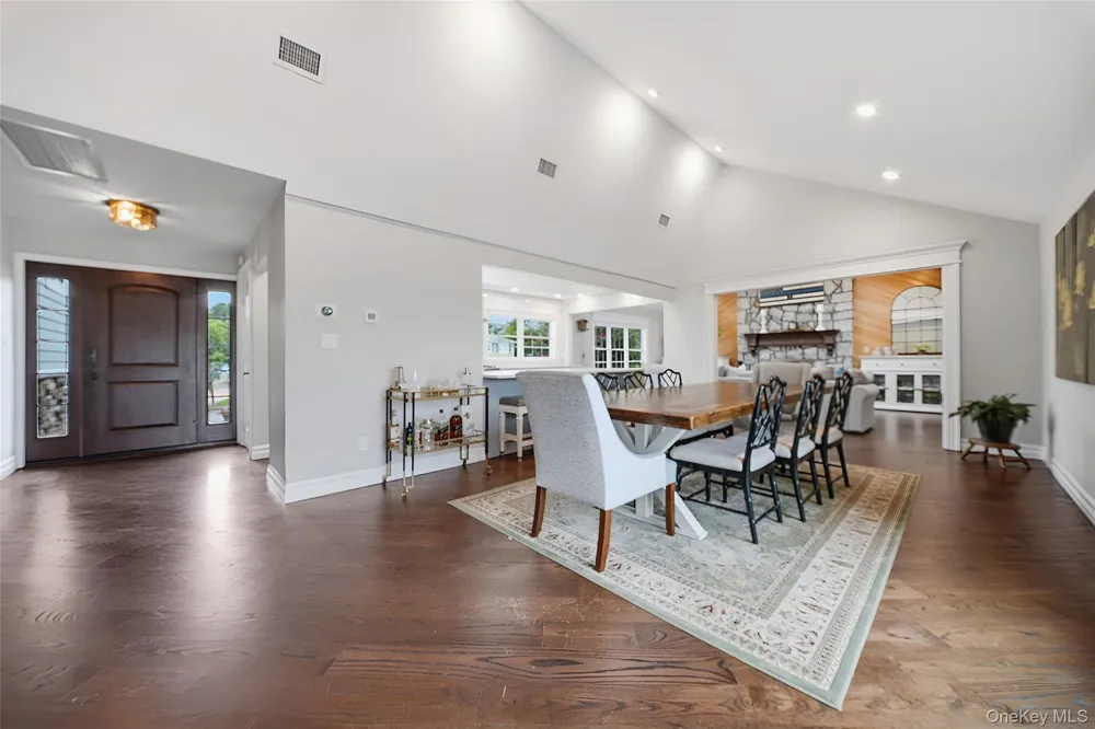 5 Renee Place Massapequa Park, NY 11762
