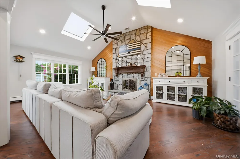 5 Renee Place Massapequa Park, NY 11762
