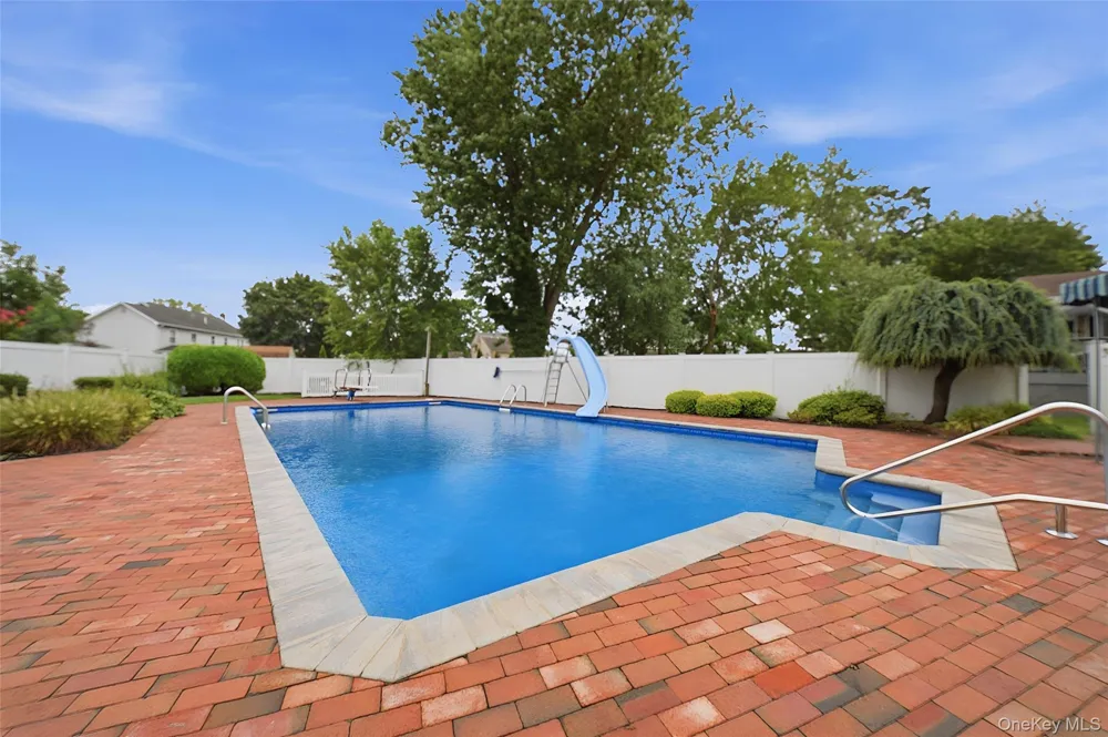 5 Renee Place Massapequa Park, NY 11762