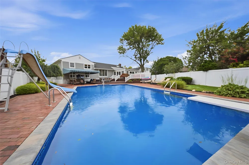 5 Renee Place Massapequa Park, NY 11762