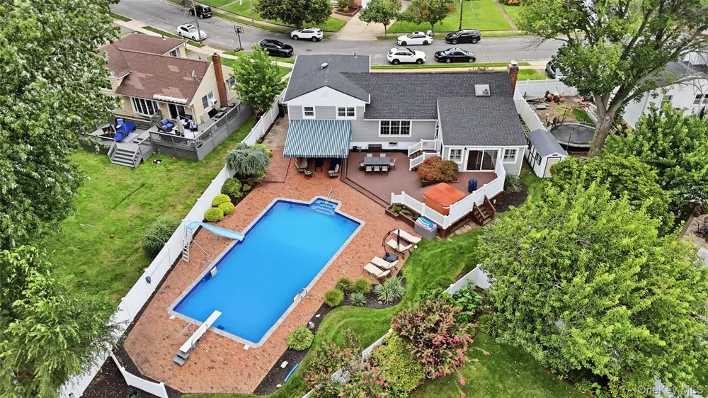 5 Renee Place Massapequa Park, NY 11762