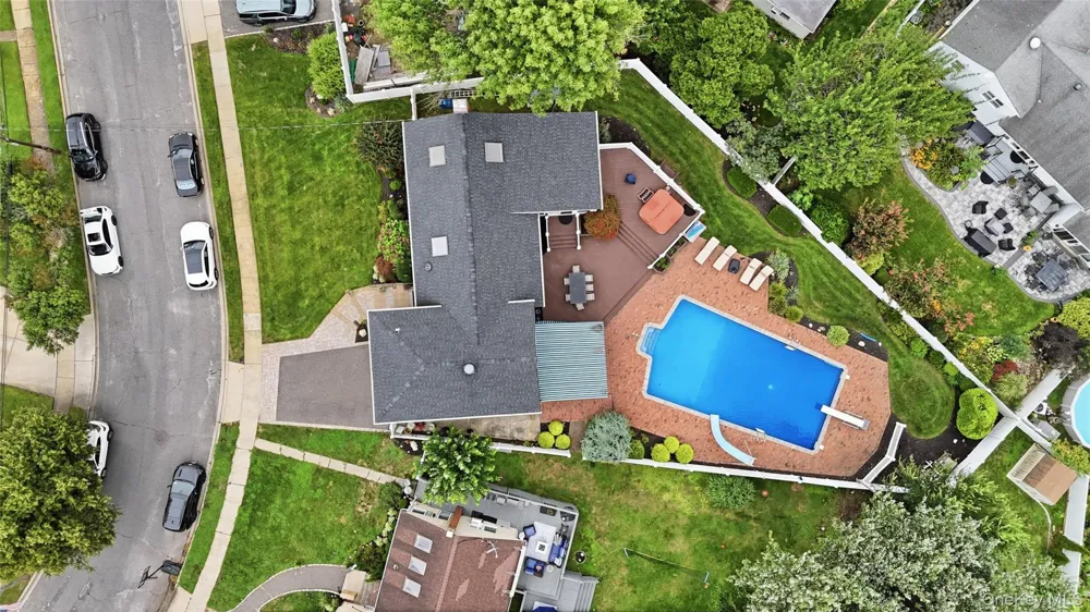 5 Renee Place Massapequa Park, NY 11762