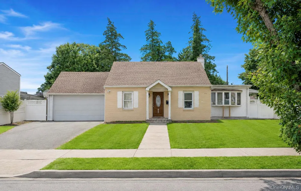 730 Goodrich Street Uniondale, NY 11553