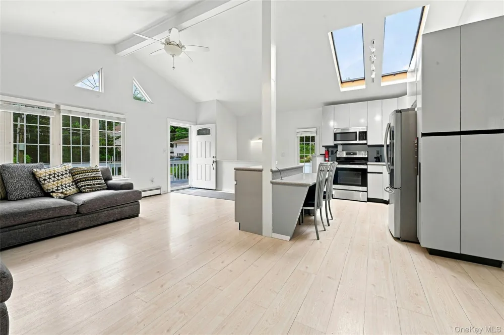 128 Walnut Road Kings Park, NY 11754