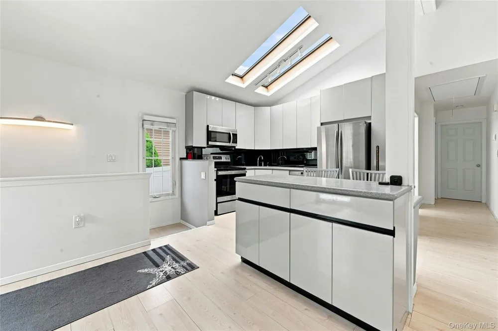128 Walnut Road Kings Park, NY 11754