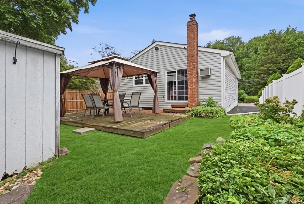 128 Walnut Road Kings Park, NY 11754