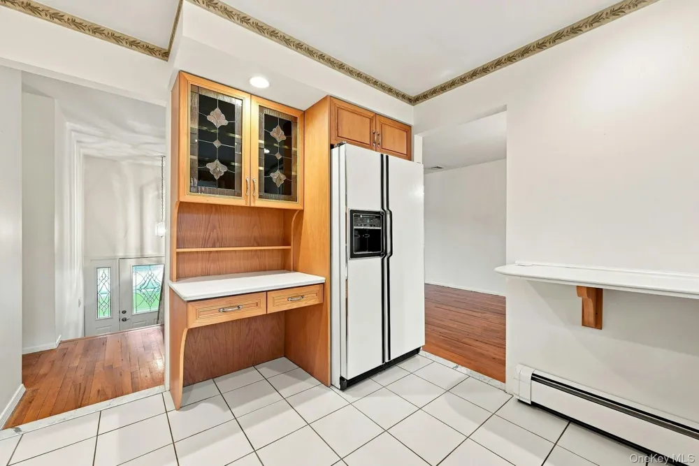 86 39th Street Islip, NY 11751