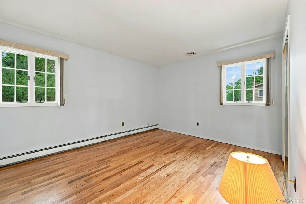 86 39th Street Islip, NY 11751