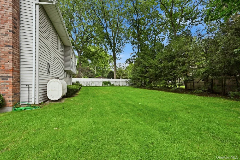 86 39th Street Islip, NY 11751