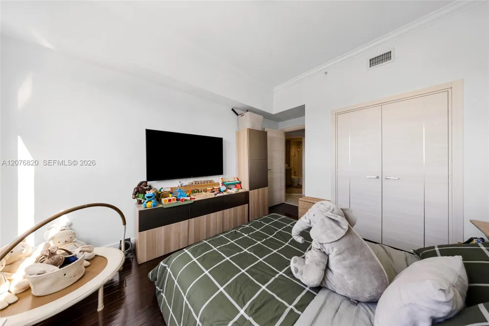 1745 E Hallandale Beach Blvd #2407W Hallandale Beach, FL 33009