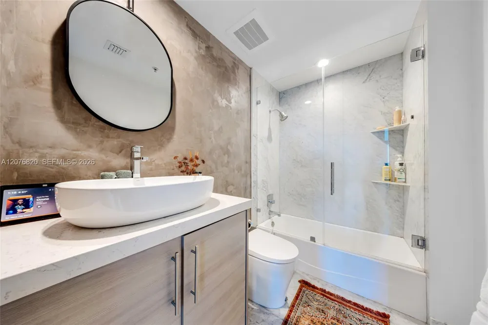 1745 E Hallandale Beach Blvd #2407W Hallandale Beach, FL 33009