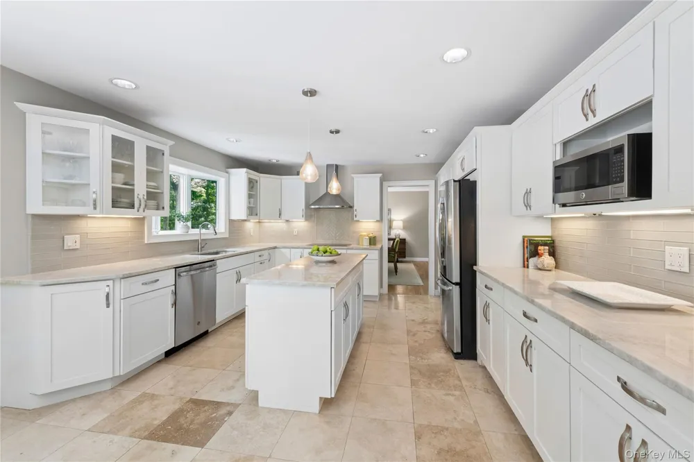 11 Cobbling Rock Drive Katonah, NY 10536