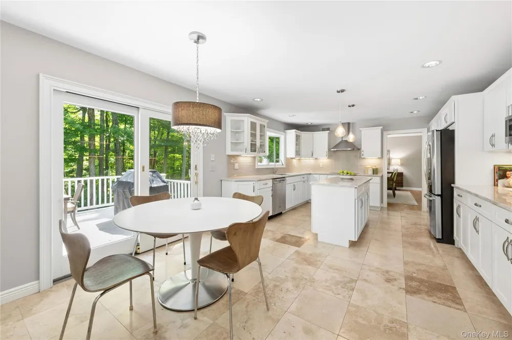 11 Cobbling Rock Drive Katonah, NY 10536