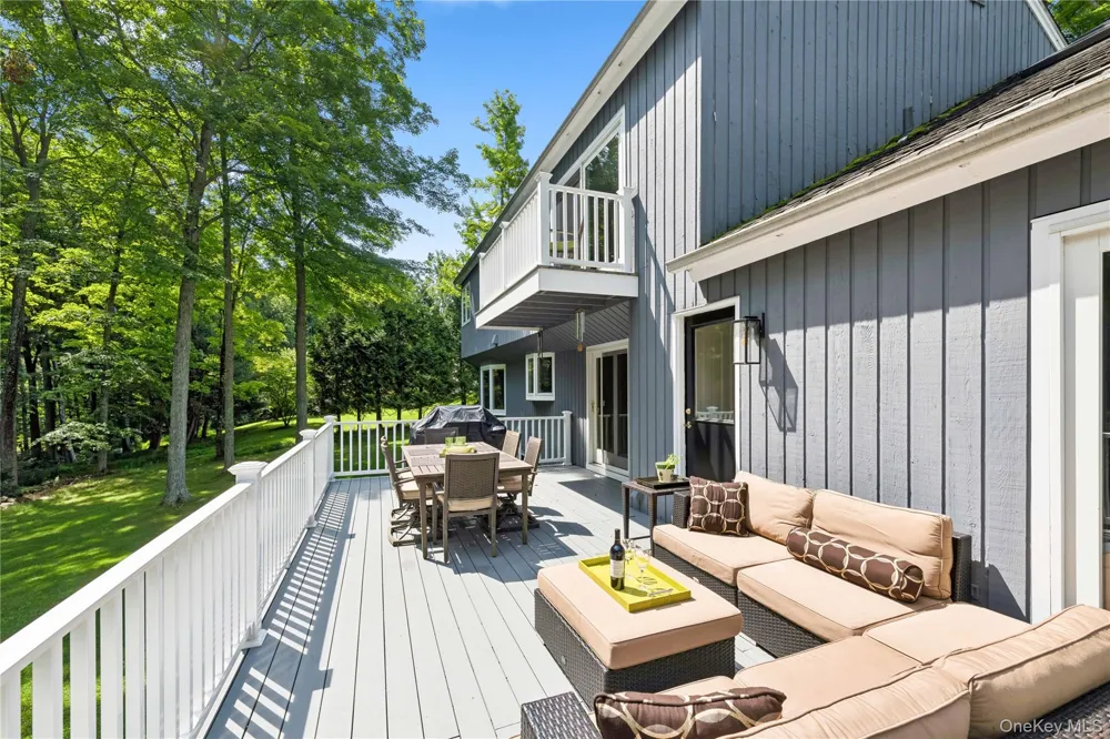 11 Cobbling Rock Drive Katonah, NY 10536
