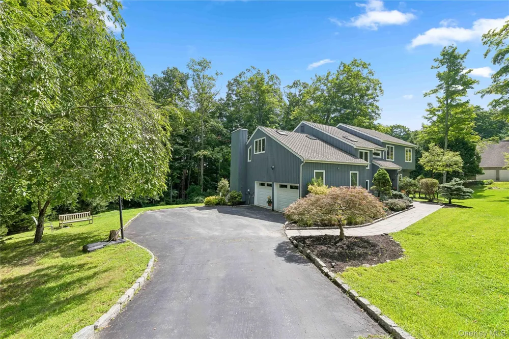 11 Cobbling Rock Drive Katonah, NY 10536