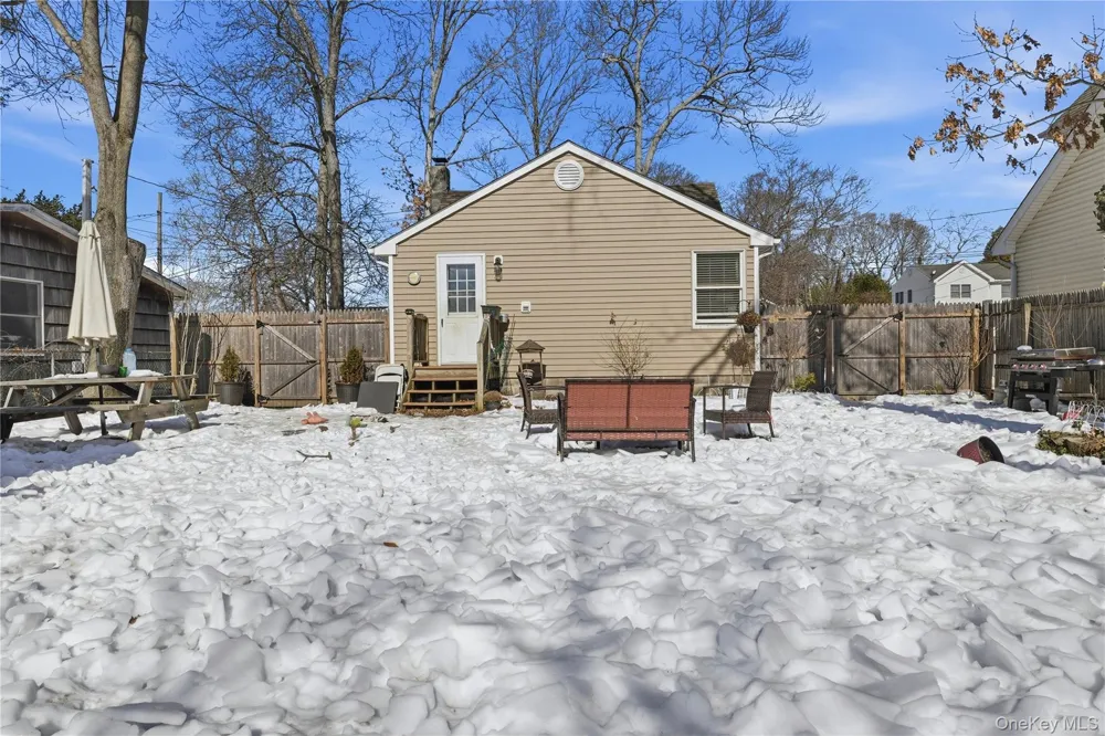 36 Woodlawn Avenue Selden, NY 11784