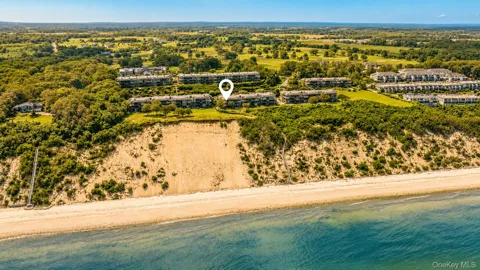 401 Fox Hill Drive #401