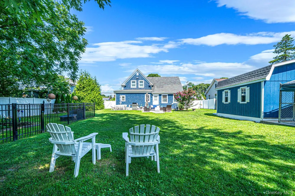 10 Park Street Blue Point, NY 11715