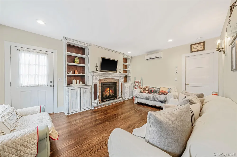 10 Park Street Blue Point, NY 11715