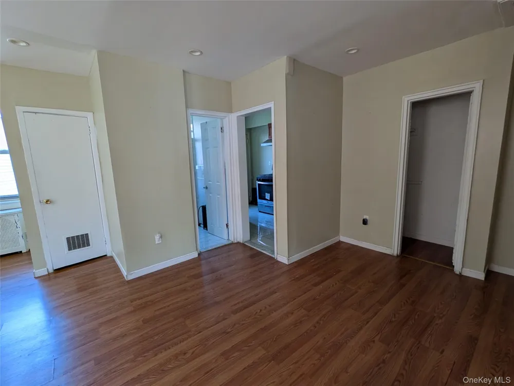 206-07 Hillside Avenue #2FL Queens Village, NY 11427
