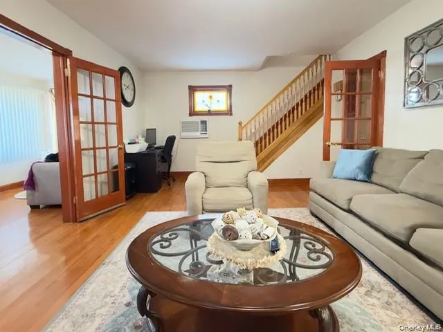 209-44 110th Avenue Queens Village, NY 11429