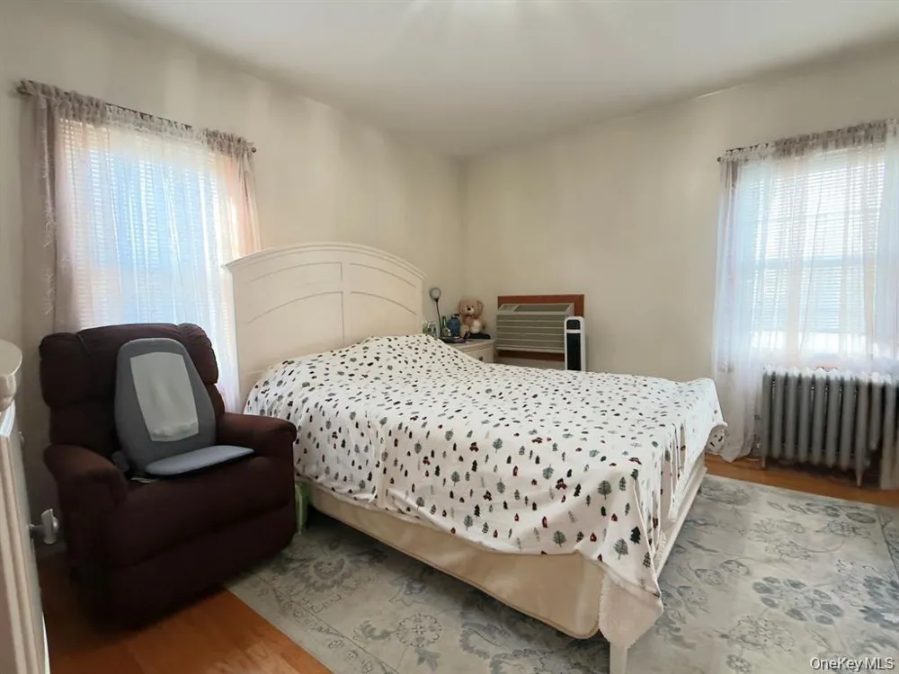 209-44 110th Avenue Queens Village, NY 11429