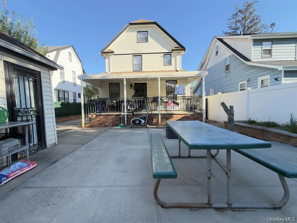 209-44 110th Avenue Queens Village, NY 11429