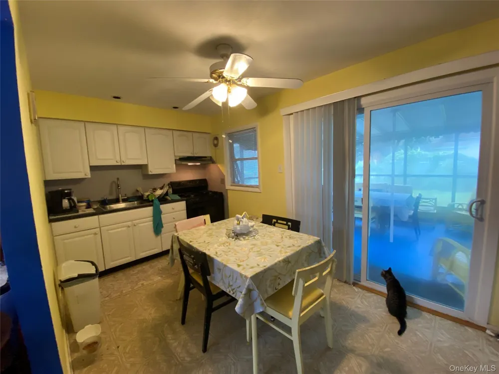 85 Stellenwerf Avenue Islip Terrace, NY 11752