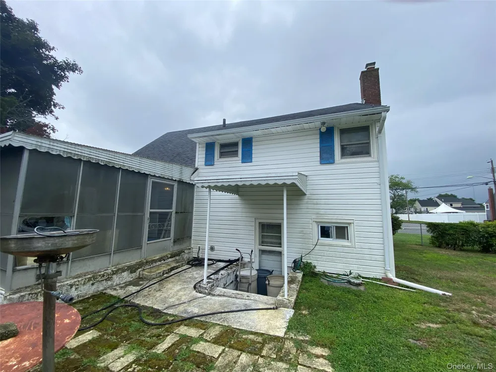 85 Stellenwerf Avenue Islip Terrace, NY 11752