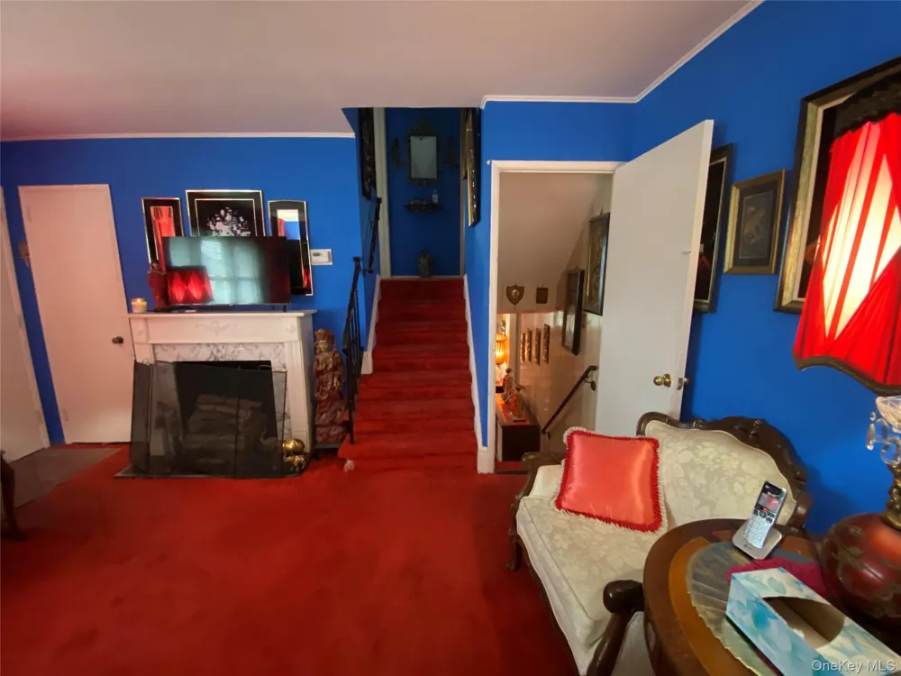 85 Stellenwerf Avenue Islip Terrace, NY 11752