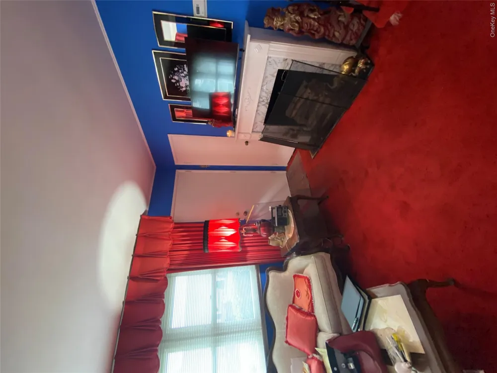 85 Stellenwerf Avenue Islip Terrace, NY 11752