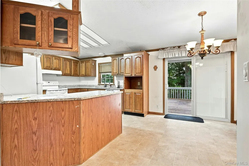 638 Fresh Pond Avenue #320 Calverton, NY 11933
