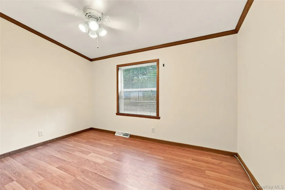 638 Fresh Pond Avenue #320 Calverton, NY 11933