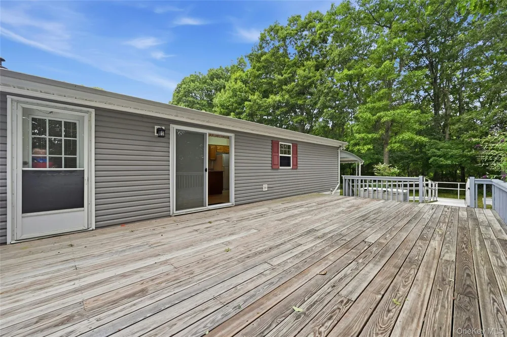 638 Fresh Pond Avenue #320 Calverton, NY 11933