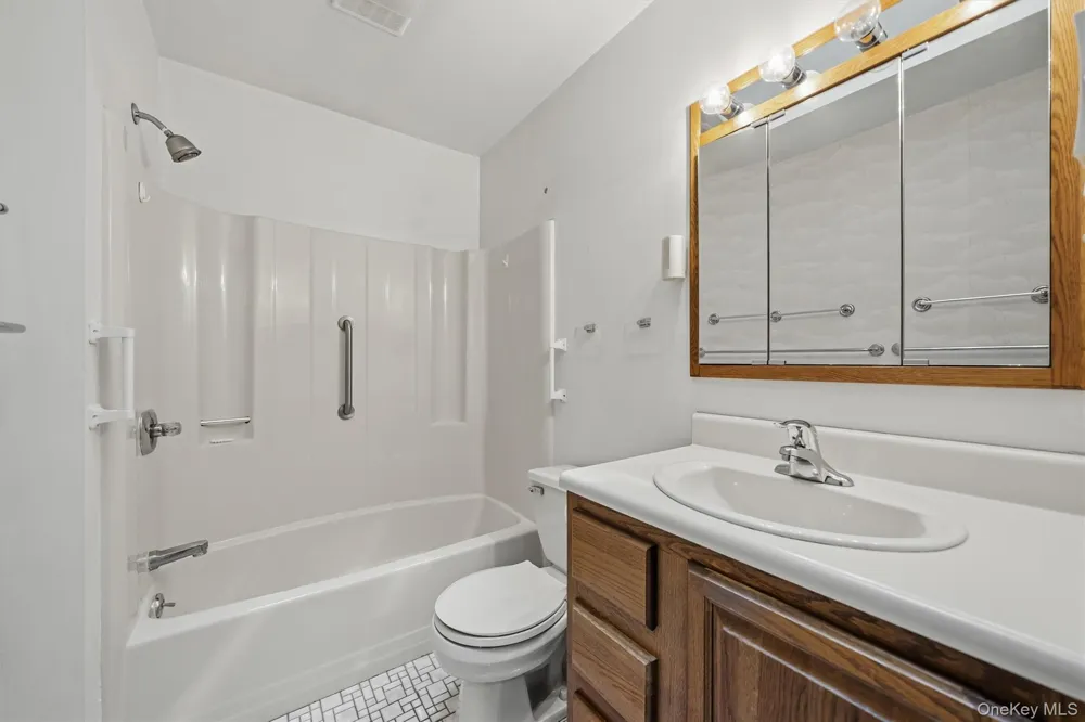 124 Rye Hill Road Monroe, NY 10950