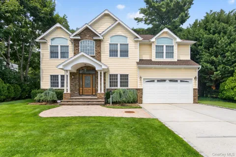 136 Circle Drive