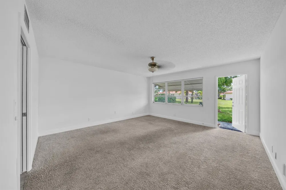 4550 NW 4TH STREET #B Delray Beach, FL 33445