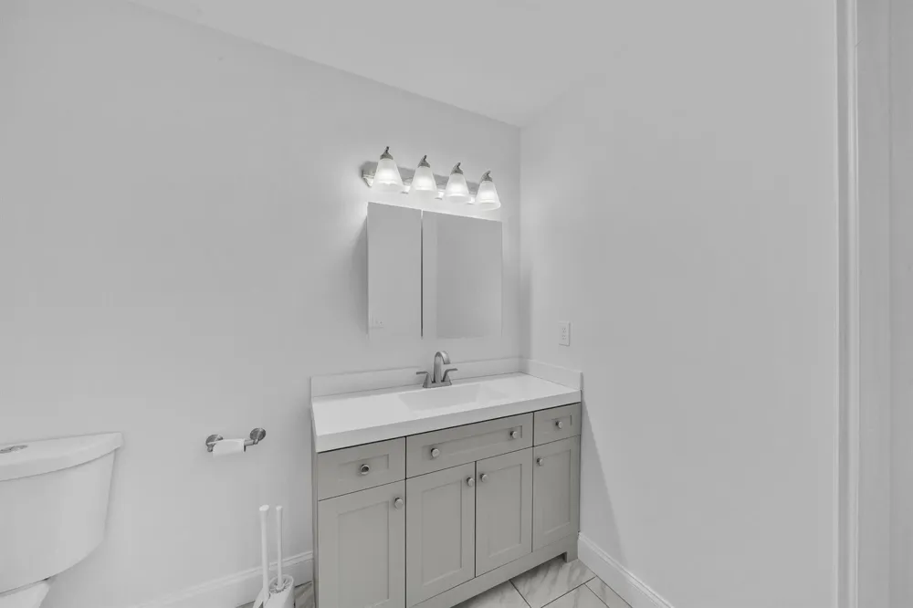 4550 NW 4TH STREET #B Delray Beach, FL 33445